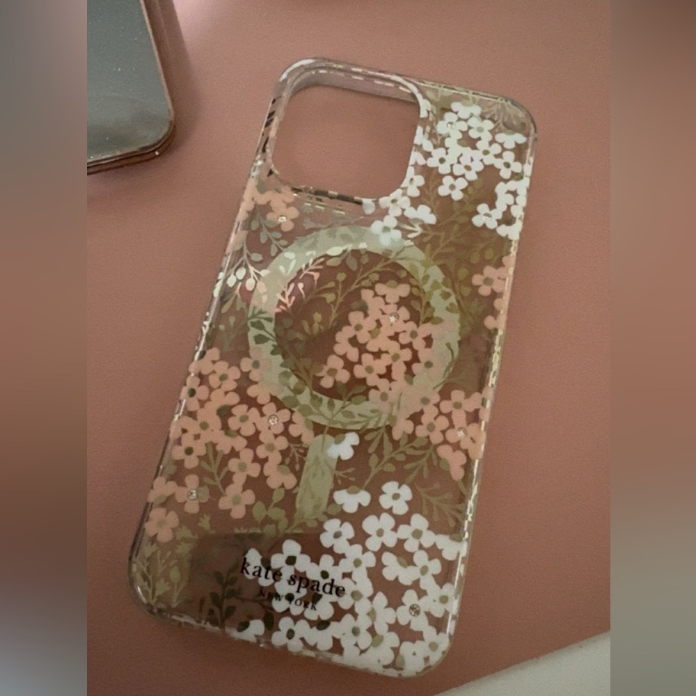 15 pro max. Kate spade phone case